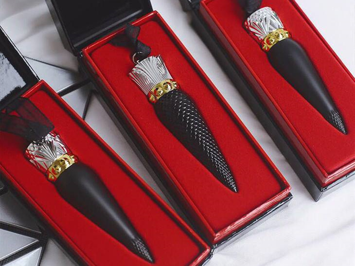 蘿卜丁口紅什么牌子，蘿卜丁口紅一般多少錢