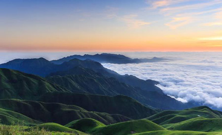 江西十大最好玩的地方，江西旅游必去十大景點